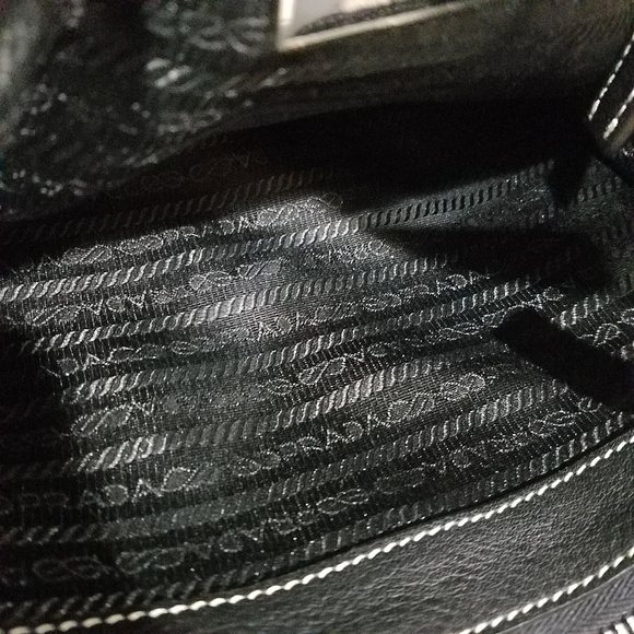 Prada Leather Shoulder Bag Mint Condition - Picture 5 of 8